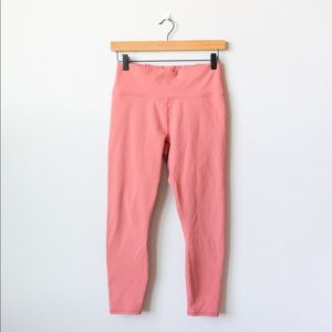 FABLETICS LEGGINGS SIZE MEDIUM